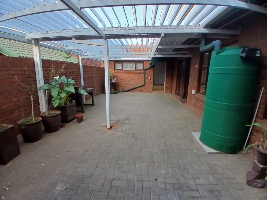 To Let 3 Bedroom Property for Rent in Hospitaalpark Free State